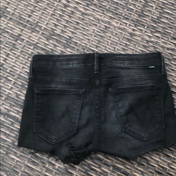 MOTHER Black Denim Distressed Shorts 25 - Picture 5 of 8